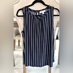 Nine West sleeveless top. Navy Size M